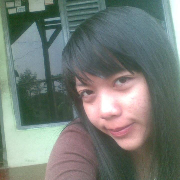 LiaKamilia22's profile picture. Jadi dirimu sendiri agar ketika seseorang mencintai, kamu tak perlu takut jika dia akan temukan dirimu bukan orang yang ingin dia cintai.