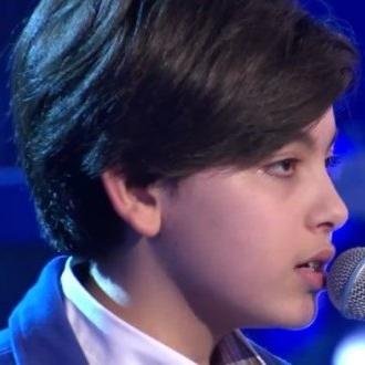 Account Twitter collegato alla pagina Facebook Vincenzo Cantiello - Junior Eurovision Song Contest 2014 Italia.
N.B. - NON è l'account ufficiale di Vincenzo.