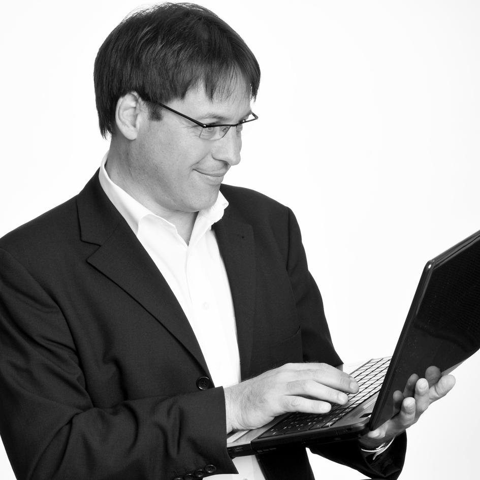 ChristophMarx2's profile picture. Historiker, Politologe, Autor @DudenVerlag,@WissenVerbindet
,  Publizist, Redakteur, Wissenschaftslektor.