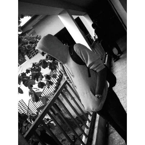 08Ayanbanjo's profile picture. 