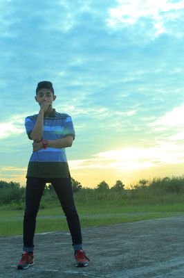 rickyadeirwn's profile picture. Berusaha menjadi yang terbaik !