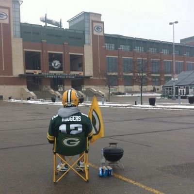 Live n Die Weekly With The Green Bay Packers...Believer...I Have The Best Job In The World~