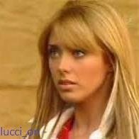 Nome: mia colucci - 17 anos -estudo no elite way school ,sou da banda rbd, http://t.co/ci6s6BBKRS    http://t.co/n64fUtb5QP
