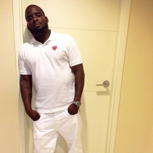 Moneyhandsom's profile picture. NIGGAZ LIKE ME COME AROUND ONCE&A LIFETIME.. B GLAD U MET ME.. U APART OF HISTORY.. PLUS MANGER OF DA NEXT SUPERSTAR N DA RAP GAME @IMNINOMAN