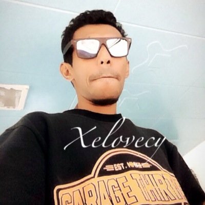 XeloveZizian's profile picture. 