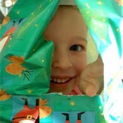 Filmberries's profile picture. Filmmaking, Photography and Stop-Motion Animation classes, workshops, and PA Days, Camps, B-Day Parties.  (new) Sewing and Woodcarving for kids!