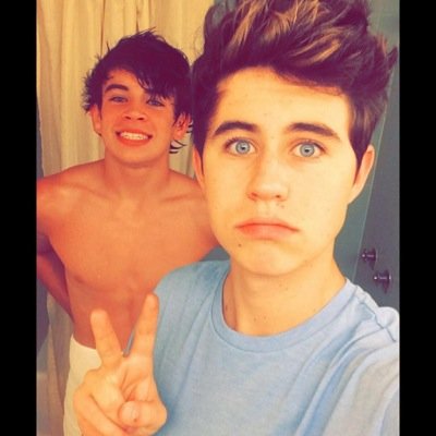GO FOLLOW @camscocunut FOR A DM TO 5/12