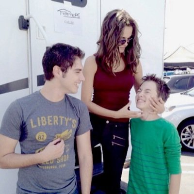 CallieJacobQuin's profile picture. DNA doesn't make a family love does ★