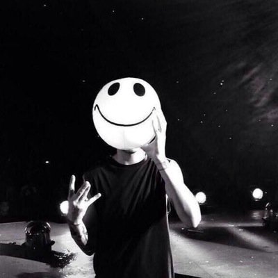 Free follow !!! Follow @breakhorxn please