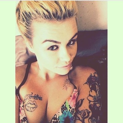 simple___gurl's profile picture. follow meeeeeeeeee