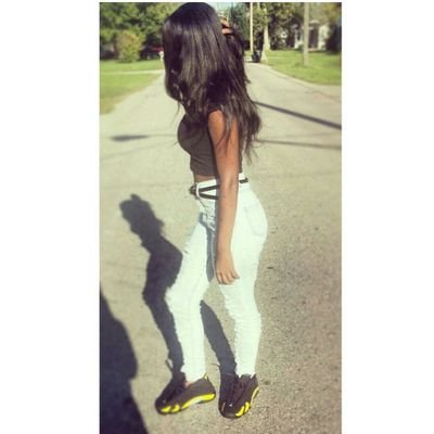 ✨In order to be irreplaceable One must be different✨Fmoi @robbreiona Snapchat Me @Robbreiona989 kik me @robbreiona