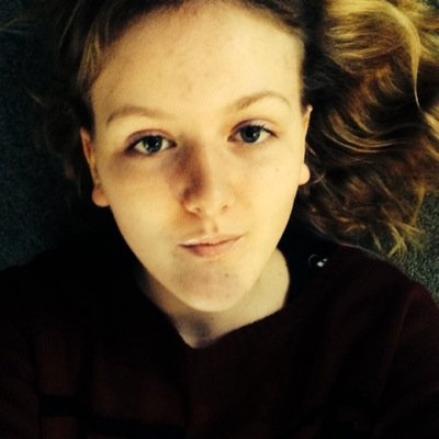 Hi guys Im Molly and I live in NZ :)