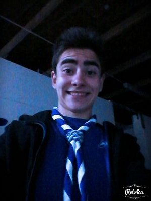 Portuguese living in England. Fluent in both languages. A fan of sports: Football, Darts, Formula1.