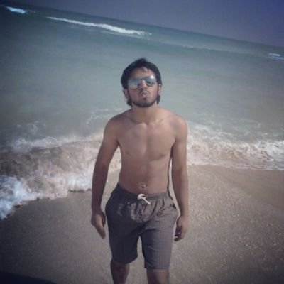 لا تبحثوآ عن أحرفي فآنا رجل لم يكتب إلا عن خيآلها !
