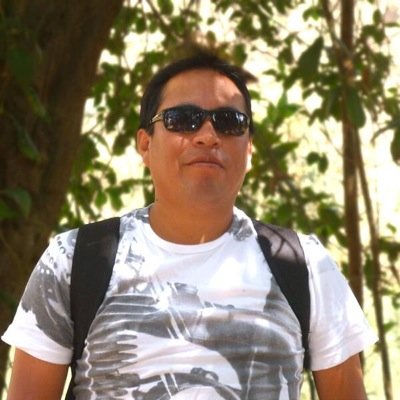 Emprendedor apasionado por el marketing digital, inbound marketing y CEO de https://t.co/vSfsNiKfUJ.