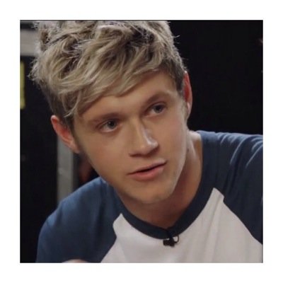 I retweeted u bc the boys will get notifications then :) ily you deserve the follow x - @ziallsburger