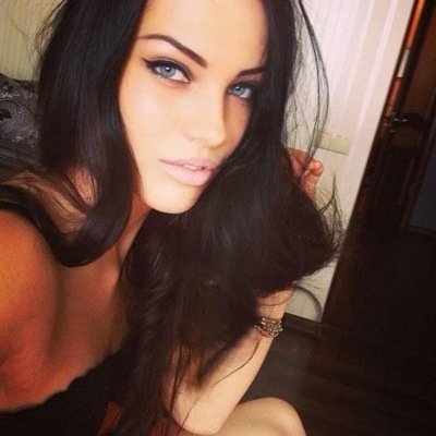 Meme_uae21's profile picture. 