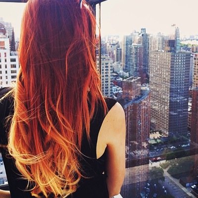 - we basically post the best of fangirls' hair.