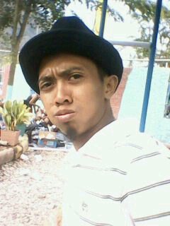 Sayang banget sama mimi Eni, ini akun twitter yono yang asli. yang lain bajakan.