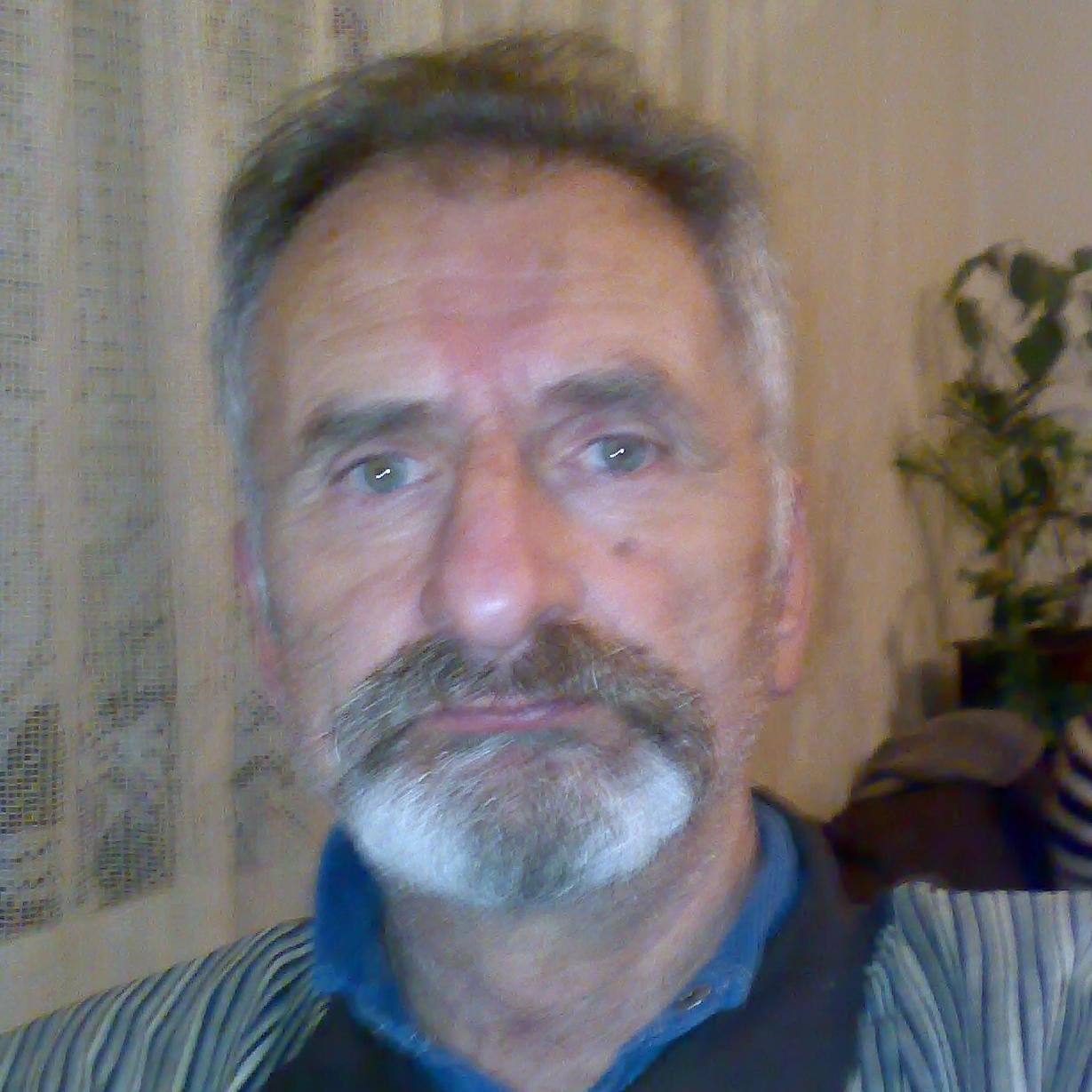 Dzonkameni's profile picture. 