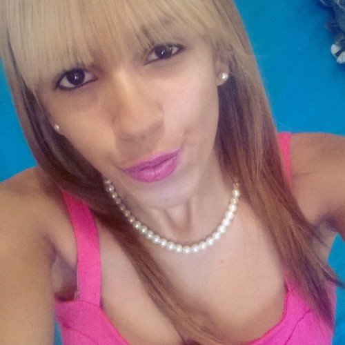 biancaaliz_'s profile picture. Yo no cambio por nadie mejoro por quien lo merece ✨ IG biancaliiz Kik: Bianca_liz