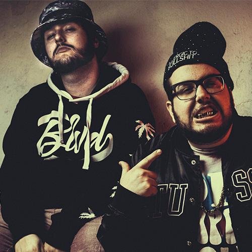 Uma dupla de dois fazendo algo diferente e positivo @pinpinguim & @lelezeraaa