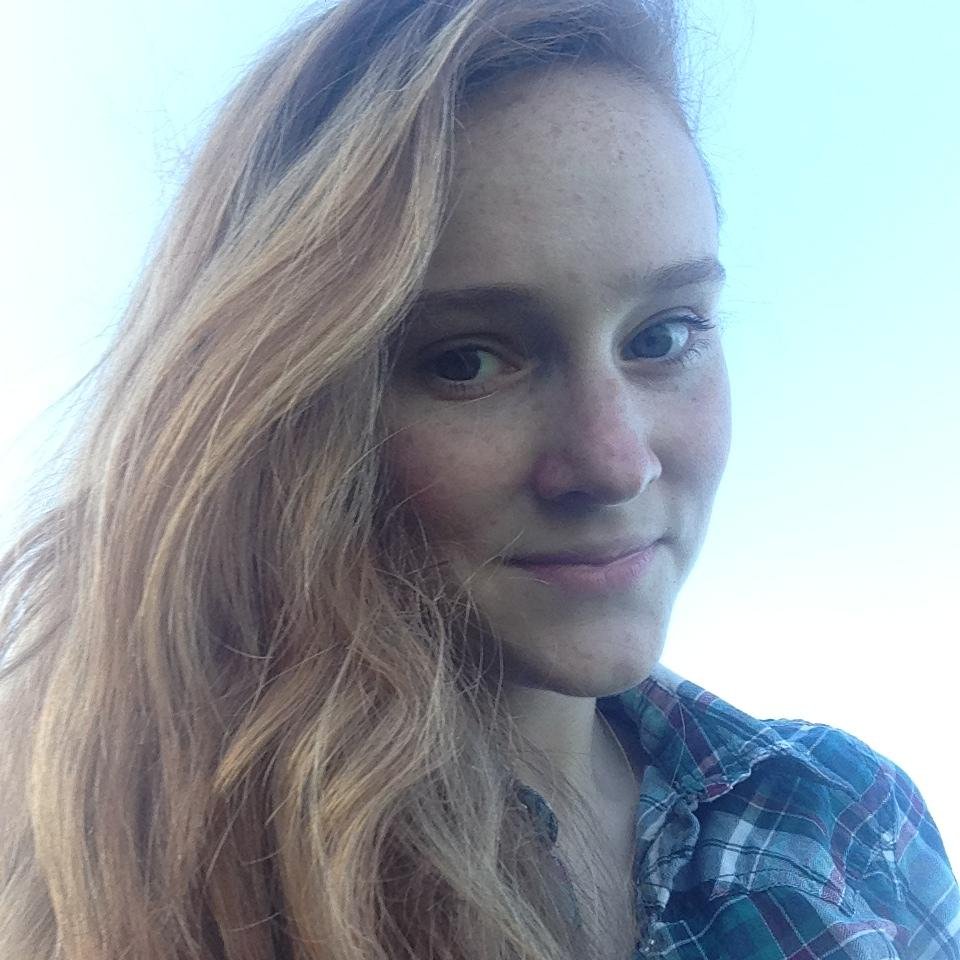 Hi i´m 16 years old ♥ ♫ ♥ I love music♫ ♥ I play on violin, piano and violoncello♥ ♫ ♥ #PEACE ♫ ♥ ♫