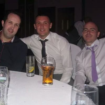 single lad 34,big supercar and man  https://t.co/jcVnzFr8lo me for socials. loves travelling cinema etc.