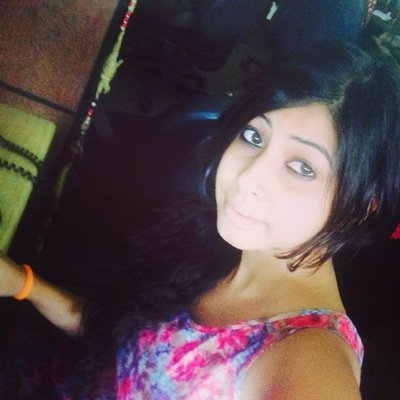 BRILLIANTLY DULL.Shimmer.Smiles.Music.Dresses.Movies.Sea.Hills.Happiness.A few tears.Loads of love.N for some inexplicable reason,these days obsessed with 'Red'