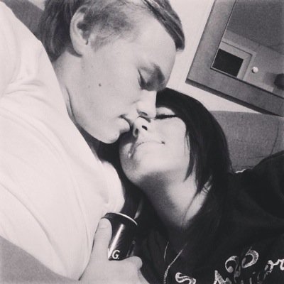 ️️18 still a baby, love Gym when bothered, love my girl much huge Xbox fan, 2014 summer here we come☀️