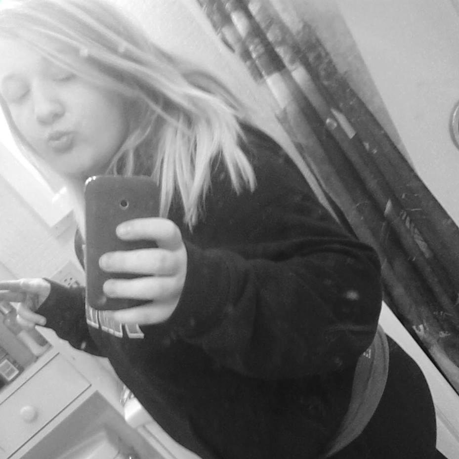 LCrippin's profile picture. Hey guys go follow
My YouTube page!
It'd be awesome thelainey lynn
I'd really apprieate it new videos every week