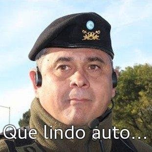 RompeParabrisa's profile picture. Romper Parabrisas es mi especialidad, mal actor.