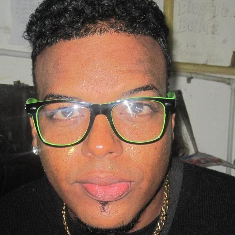 Compositor y artista urbano vive RD contacto 1809.886.5193. Y 809.594.7805