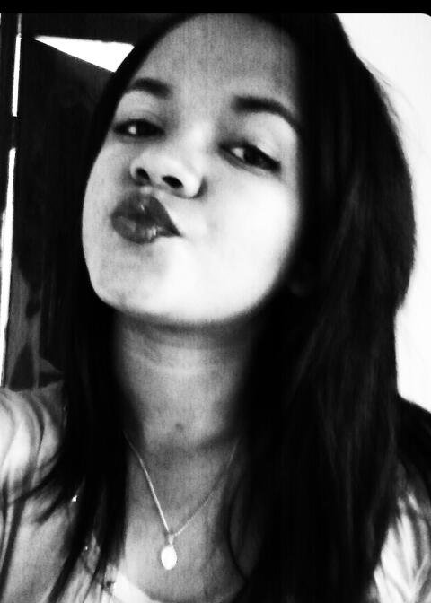 Facebook : Artemísia Araujo, 
Instagram : @Artemisia.araujo, Whatsapp : 08681729501