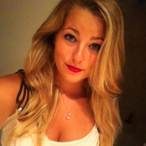 bD1UZnXnIXtAuom's profile picture. 