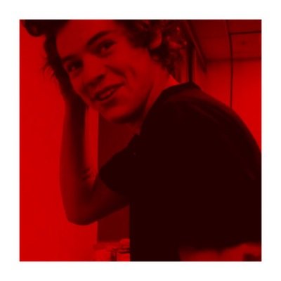 FOLLOW @sugarpuffstyles and pls rt this link