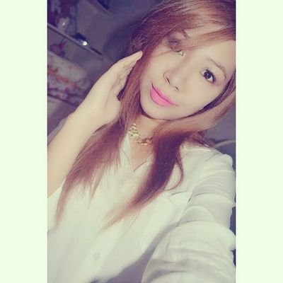 The girl who believes in loving somebody forever .. ♥