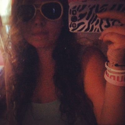 Just livin life. I love my family, art, swimming, music, and R5 and a little aussie plus 4 more!!