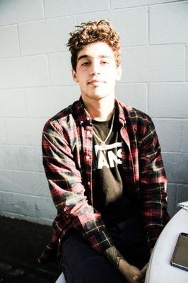 I'm in love with 5 Aussies♡Janoskians0/5+Mariam♡Faydee Army0/5♡5sos0/4♡smile cause u only live once∞
