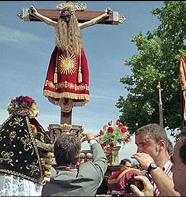 VIVA LOS QUINTOS Y DAMAS DEL DESMADRE VIVA EL ESPINAR Y SUS FIESTAS, SU GENTE,  SUS PEÑAS Y PANDAS Y SUS KINTAS...