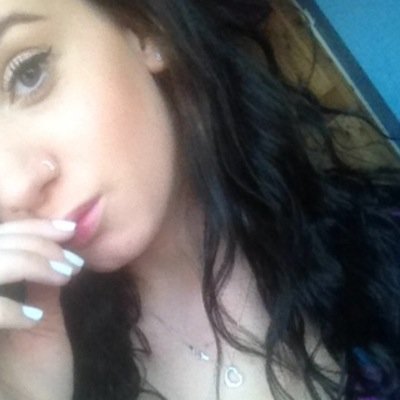 MichelleKeegan||JessicaCornish @Haayitsgeorgia is my bestest friend:* i love her so much