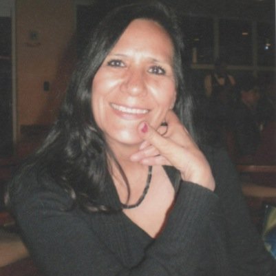 Madre de 3 hermosas, abuela de 5 bebés. Pintora y escultora. Mexicana.