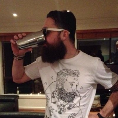 Bearded Man Bristol born, World wise. Currently living in Sydney.
Manchester United.
Football/Festivals/Ibiza/Family/Travelling/Beards. 

Insta = @maccers_81