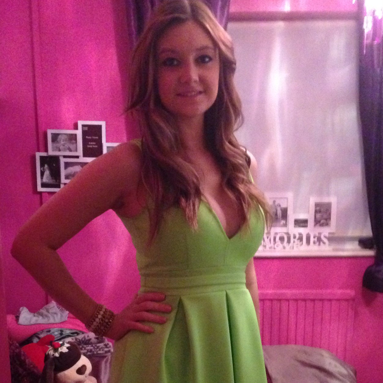 sophiexxford's profile picture. Forget the past,live fore the present and get excited for the future !!!