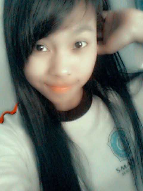 ariskha tri nurjayanti l l One May 1998 l l SMA NEGERI 1 BELIK l l cerewet l l unyu l l gemesin l l fb ariska nurnizaril aufarii l l jomloo nh gua :D