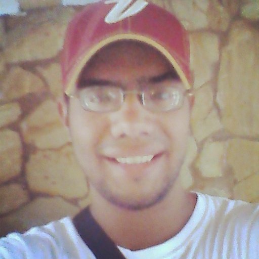 (DJ con actitud lo mejor en la vida es la musica) estudiante universitario de DERECHO(LUZ) y EMFERMERIA(IUTEPAL)soy el futuro de mi pais y mi familia3