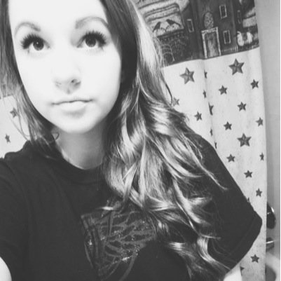 im the girl that never goes pee when she has  too