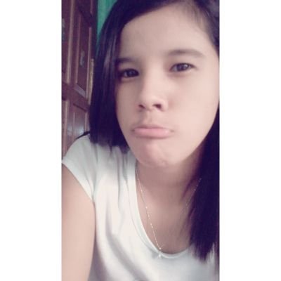 dheayulia22's profile picture. 