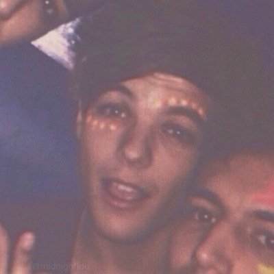 main account ; @lightsaber1d ~~~~~~~~~~~~~~~~~~~~~~~~~~~~~~~~~~
this is also a free follow