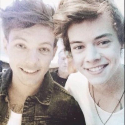i love one direction and 5Sauce. I love Harry and Luke ❤️ follow me on wattpad and read my book at jessicaserafini